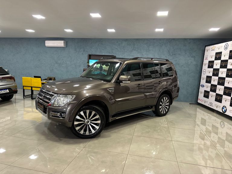 Mitsubishi Pajero 3.2 4x4 T.I. Dies. 5p Aut
