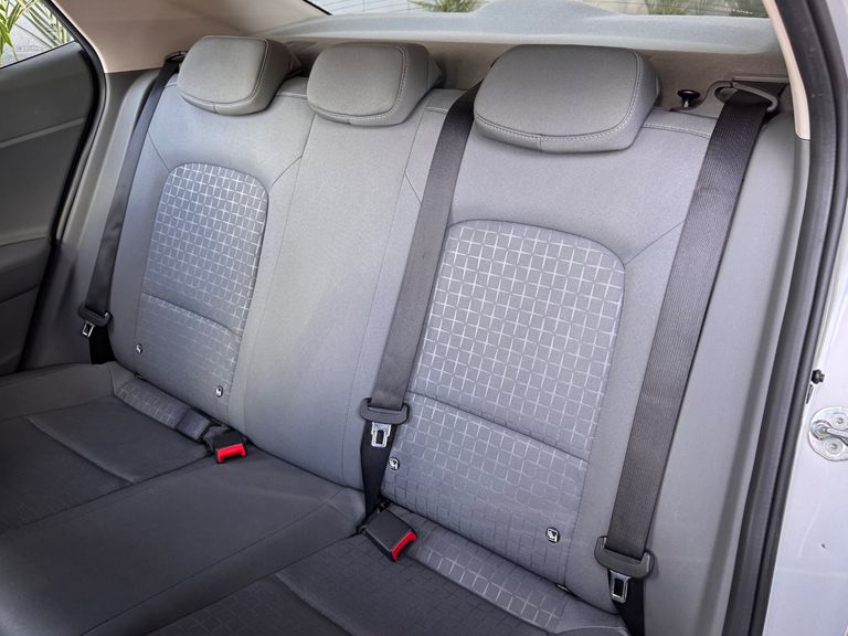 Hyundai HB20S Comfort Plus 1.0 Flex 12V Mec.