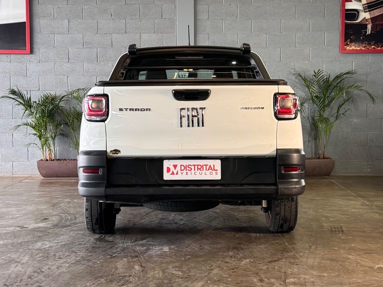 Fiat Strada Freedom 1.3 Flex 8V CD