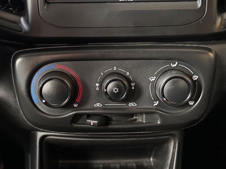 Fiat Strada Freedom 1.3 Flex 8V CD