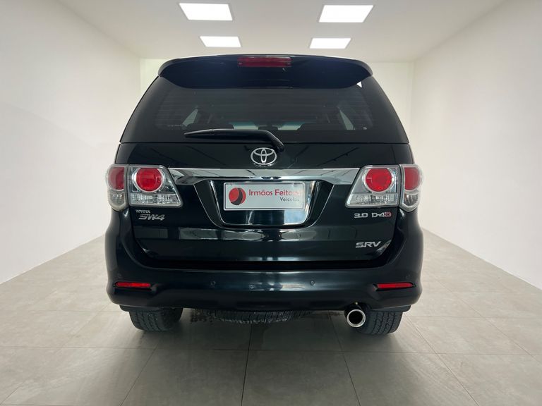 Toyota Hilux SW4 SRV D4-D 4x4 3.0 TDI Dies. Aut