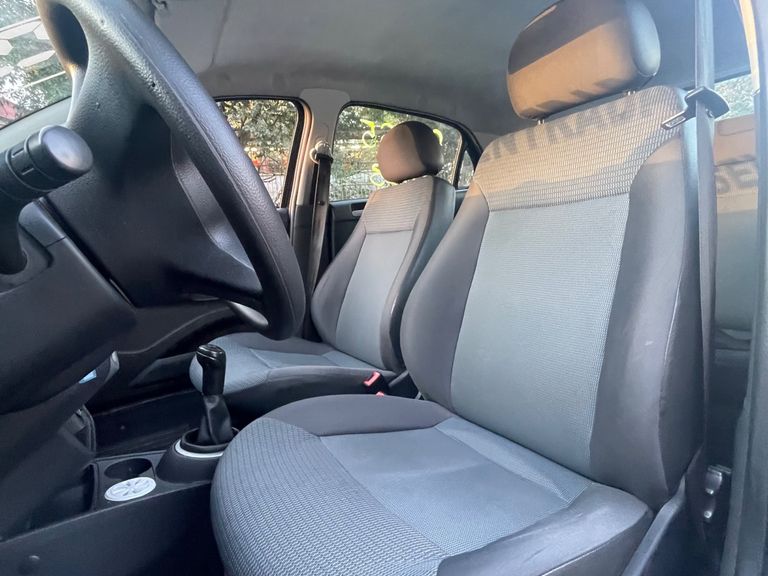 VolksWagen Gol (novo) 1.0 Mi Total Flex 8V 4p