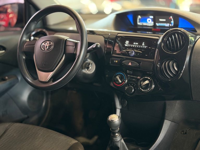Toyota ETIOS X 1.3 Flex 16V 5p Mec.