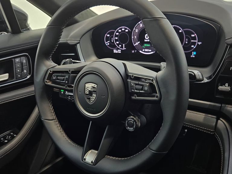 Porsche Panamera Turbo 4.0 (Híbrido)