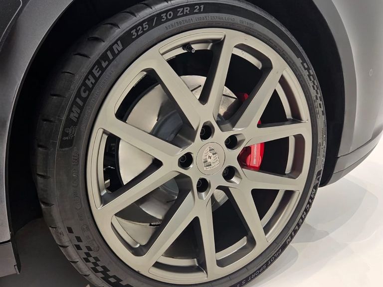 Porsche Panamera Turbo 4.0 (Híbrido)
