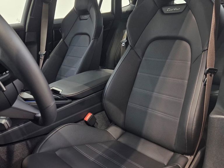 Porsche Panamera Turbo 4.0 (Híbrido)