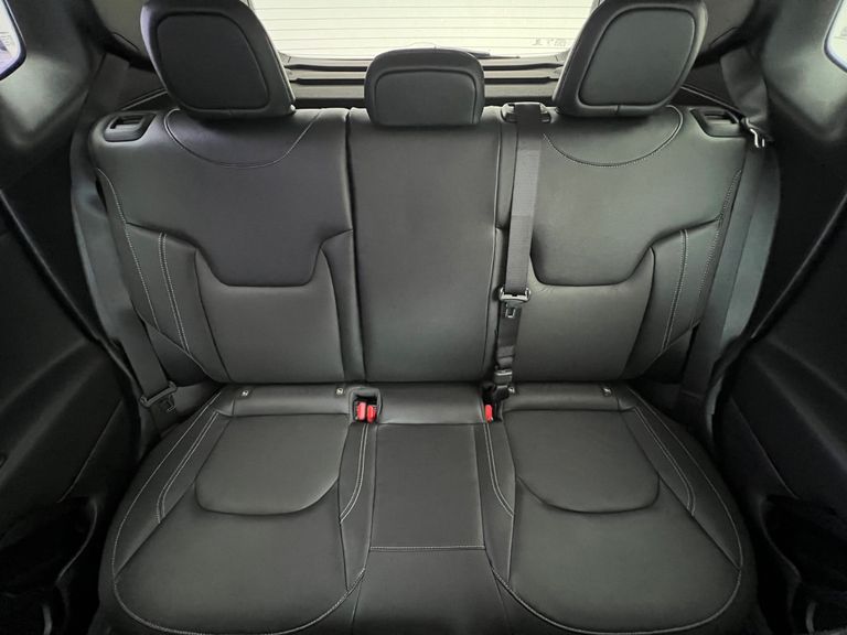 Jeep Renegade Long. T270 1.3 TB 4x2 Flex Aut.