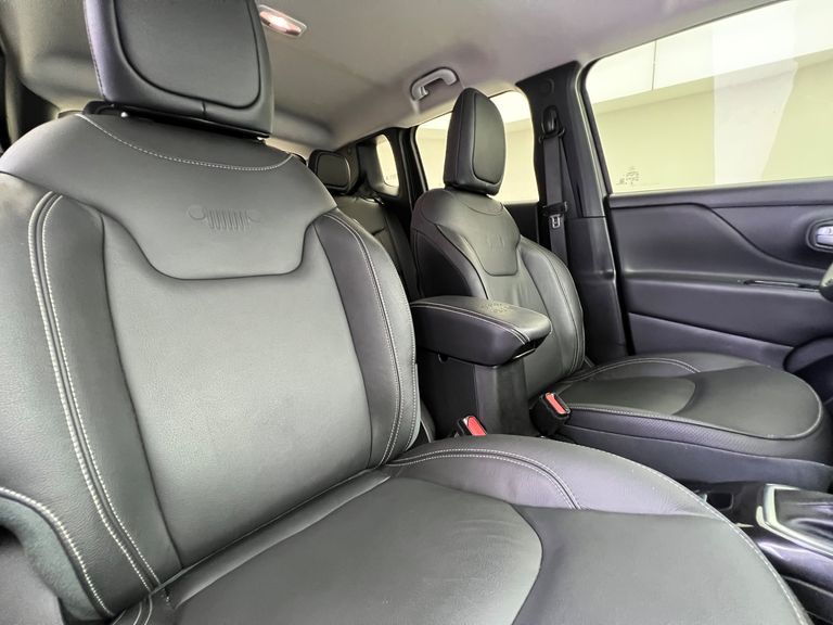 Jeep Renegade Long. T270 1.3 TB 4x2 Flex Aut.
