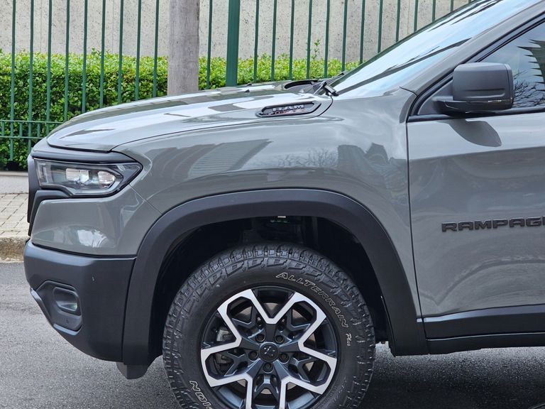 RAM RAMPAGE REBEL HURR.4 2.0 TB CD 4X4 Aut.