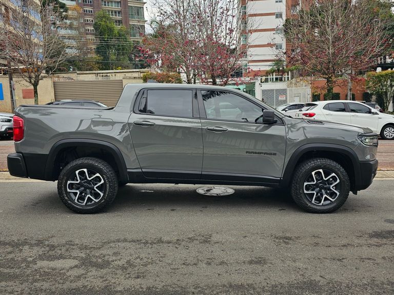 RAM RAMPAGE REBEL HURR.4 2.0 TB CD 4X4 Aut.