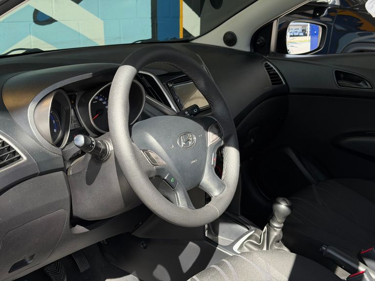 Hyundai HB20 Unique 1.0 Flex 12V Mec.