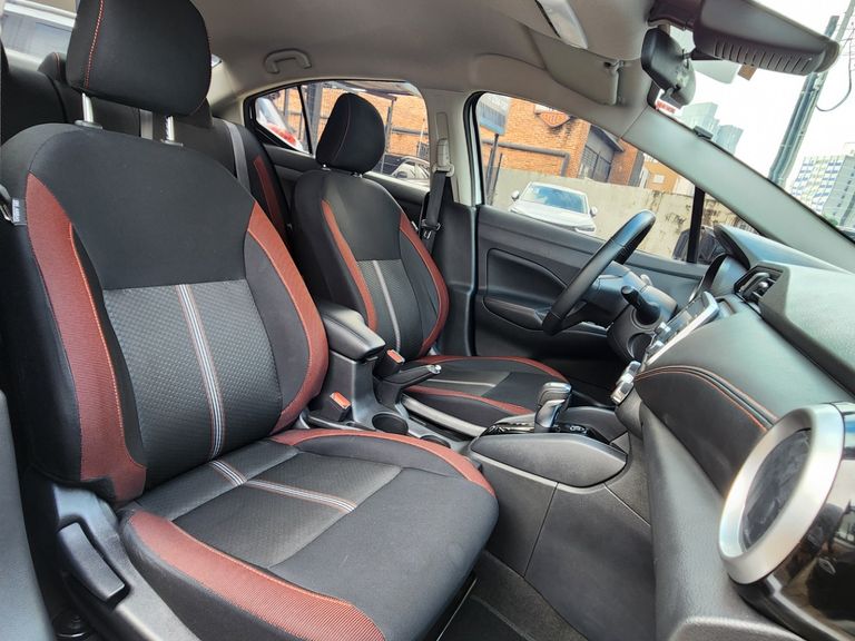 Nissan VERSA SR 1.6 16V Flex Aut.