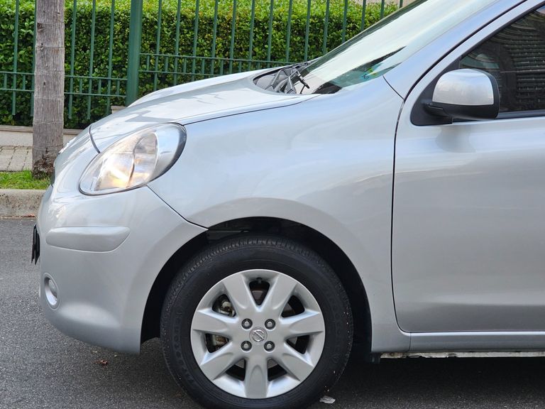 Nissan MARCH S 1.0 16V Flex Fuel 5p