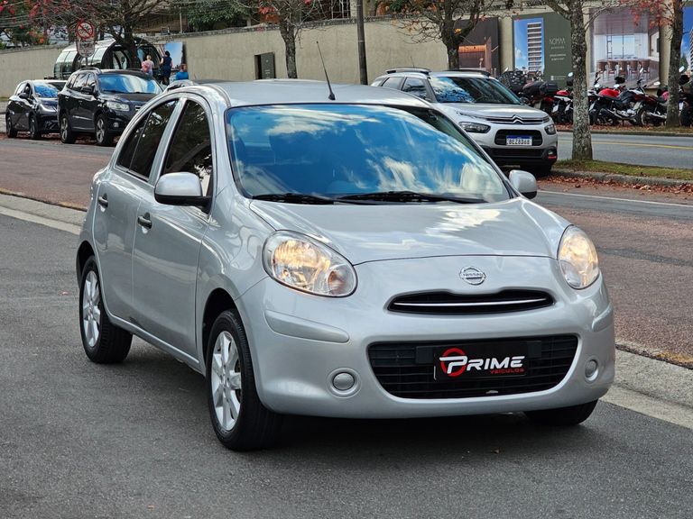 Nissan MARCH S 1.0 16V Flex Fuel 5p