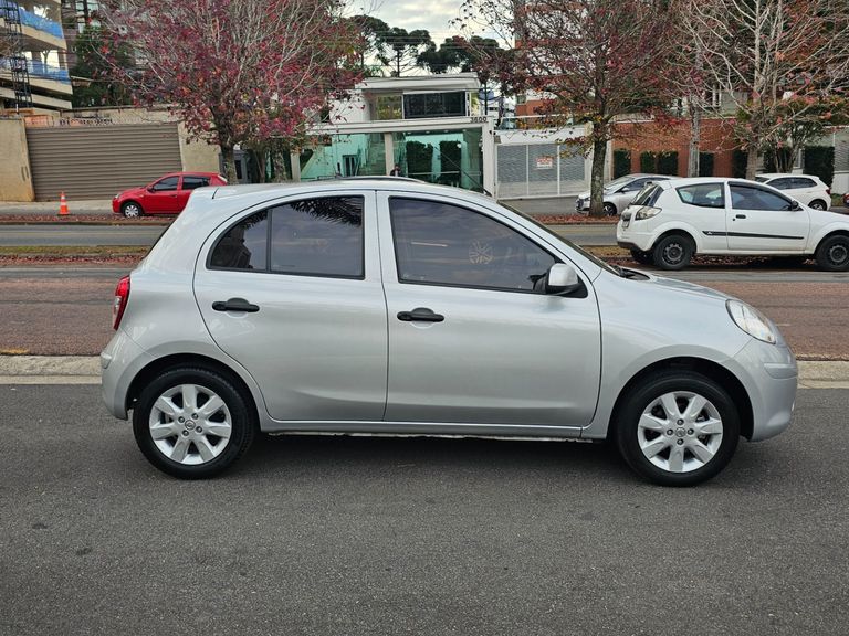 Nissan MARCH S 1.0 16V Flex Fuel 5p