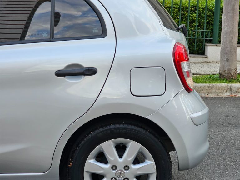 Nissan MARCH S 1.0 16V Flex Fuel 5p