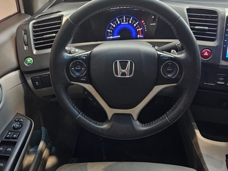 Honda Civic Sedan LXR 2.0 Flexone 16V Aut. 4p