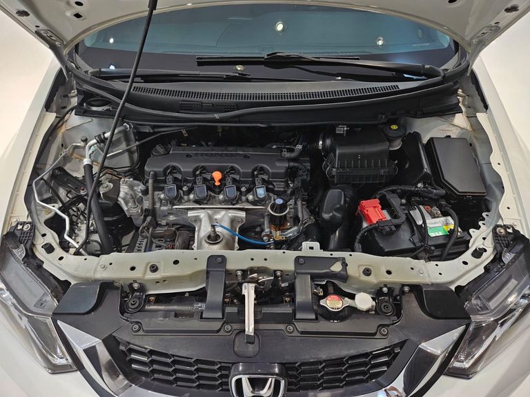 Honda Civic Sedan LXR 2.0 Flexone 16V Aut. 4p