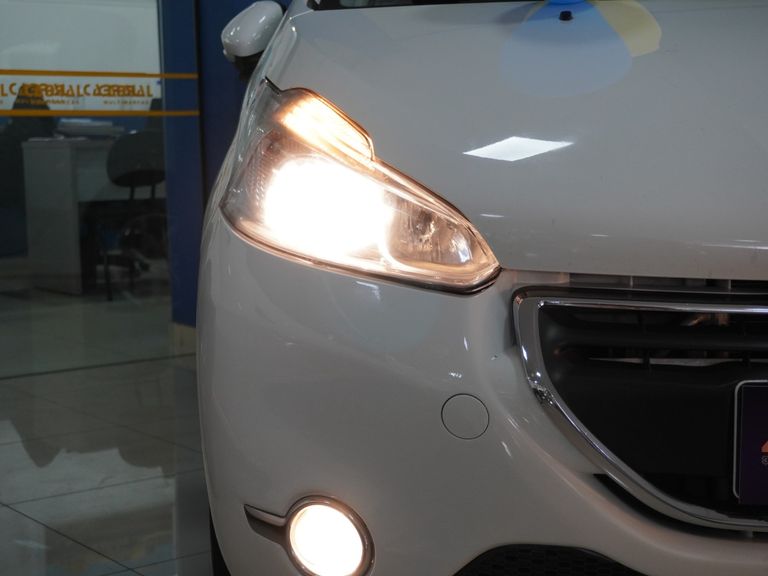 Peugeot 208 Active Pack 1.6 Flex 16V 5p Aut.