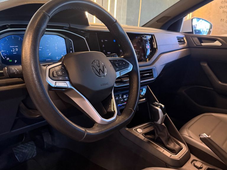 VolksWagen Nivus Highline 1.0 200 TSI Flex Aut.