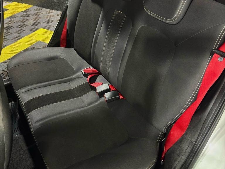 Fiat Punto Sporting Dualogic 1.8 Flex 16V 5p