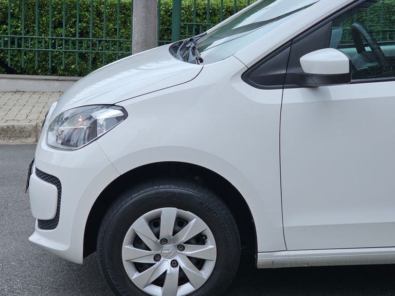 VolksWagen up! take 1.0 Total Flex 12V 5p
