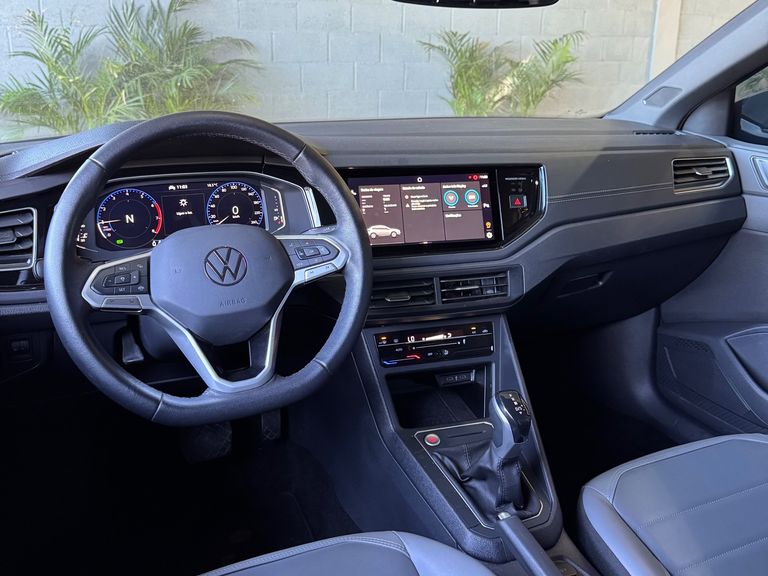 VolksWagen Nivus Highline 1.0 200 TSI Flex Aut.