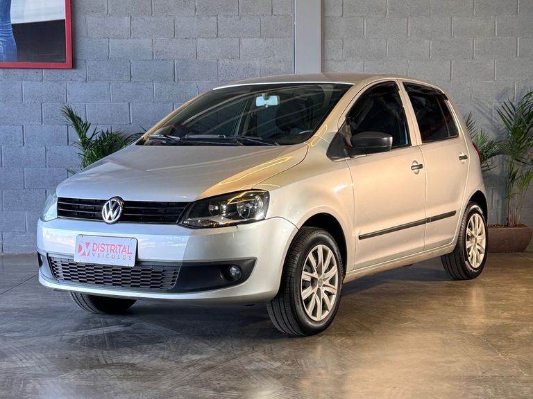 VolksWagen Fox 1.6 Mi Total Flex 8V 5p