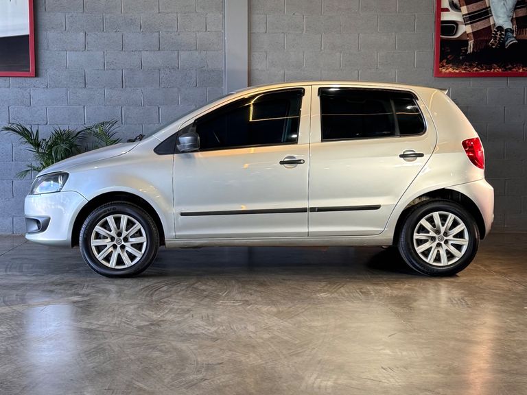 VolksWagen Fox 1.6 Mi Total Flex 8V 5p