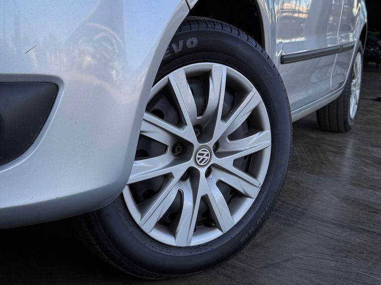 VolksWagen Fox 1.6 Mi Total Flex 8V 5p