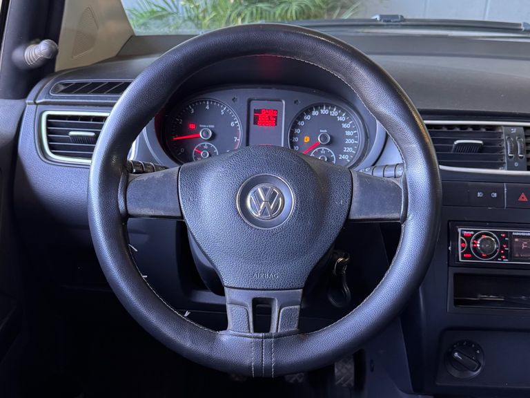 VolksWagen Fox 1.6 Mi Total Flex 8V 5p