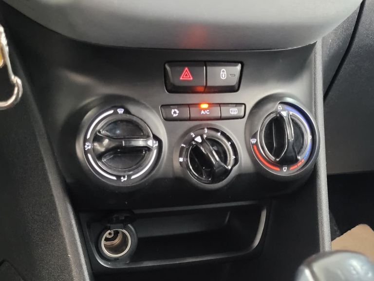 Peugeot 208 Active/Active Pack 1.5 Flex 8V 5p