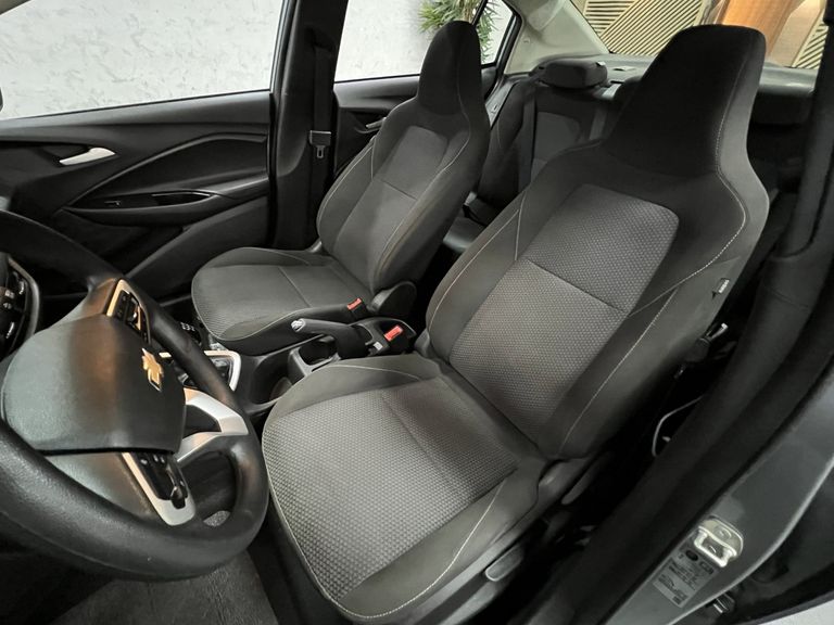 Chevrolet ONIX SEDAN Plus LT 1.0 12V TB Flex Mec.