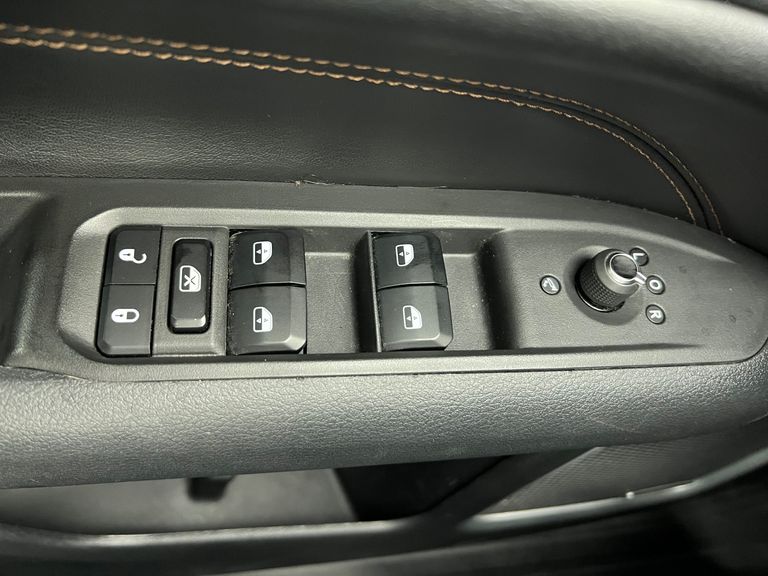 Jeep Commander Limited T270 1.3 TB Flex Aut.