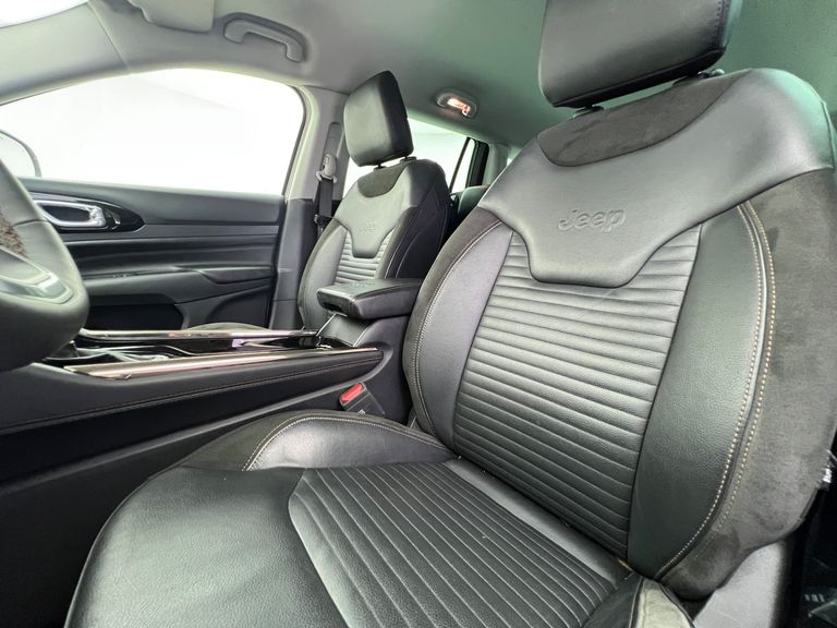 Jeep Commander Limited T270 1.3 TB Flex Aut.