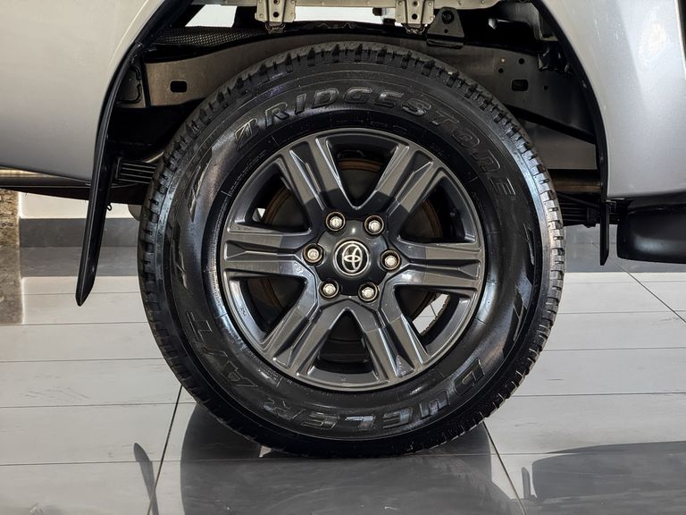 Toyota Hilux CD SR 4x4 2.8 TDI Diesel Aut.