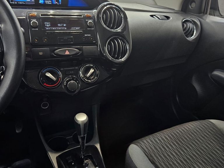 Toyota ETIOS XS Sedan 1.5 Flex 16V 4p Aut.