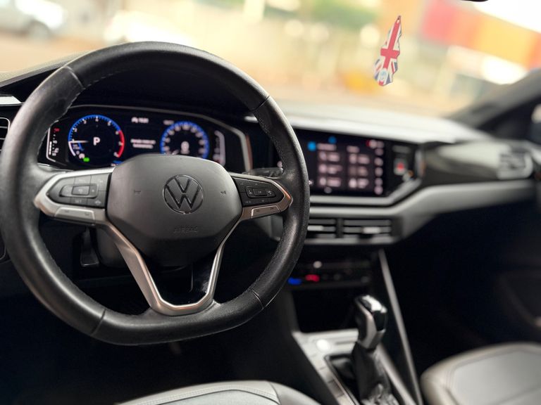 VolksWagen Nivus Highline 1.0 200 TSI Flex Aut.