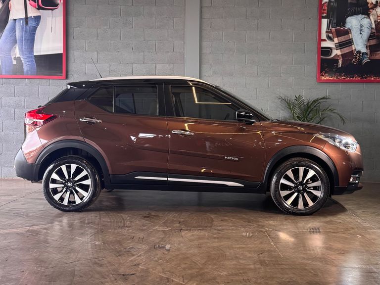 Nissan KICKS SL 1.6 16V FlexStar 5p Aut.