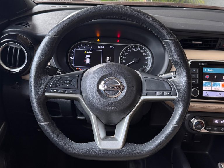 Nissan KICKS SL 1.6 16V FlexStar 5p Aut.