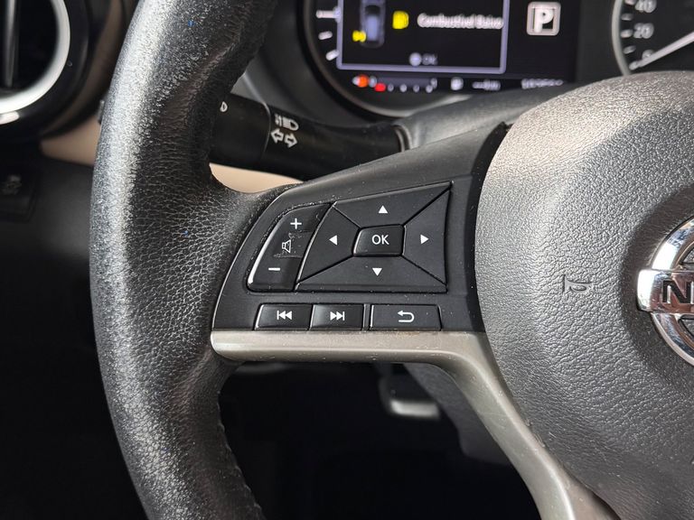 Nissan KICKS SL 1.6 16V FlexStar 5p Aut.