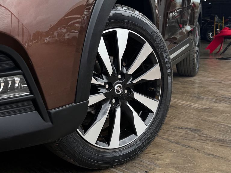 Nissan KICKS SL 1.6 16V FlexStar 5p Aut.