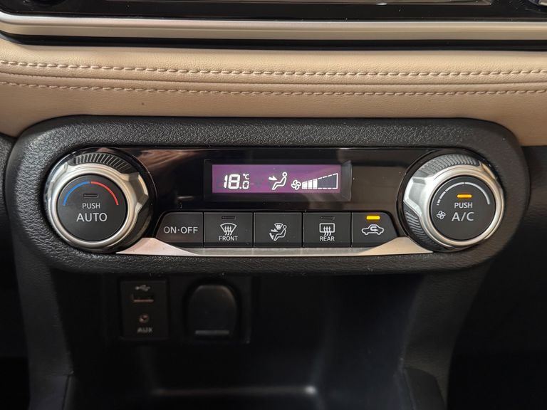 Nissan KICKS SL 1.6 16V FlexStar 5p Aut.