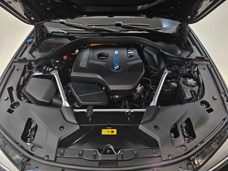 BMW 530e M Sport 2.0 Turbo Aut. (Híbrido)