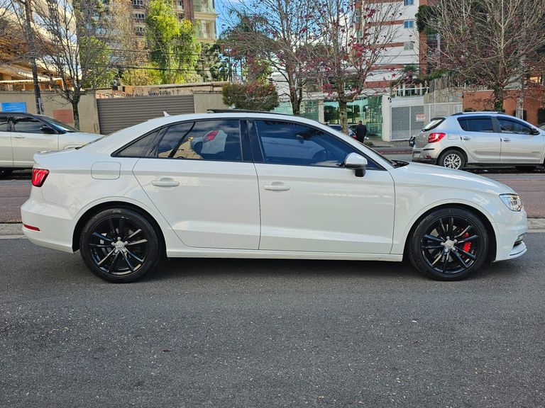 Audi A3 Sed.1.8/1.8 Ambit.16V TB FSI S-tronic