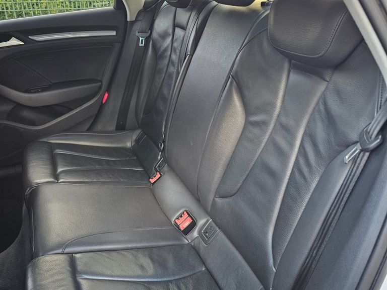 Audi A3 Sed.1.8/1.8 Ambit.16V TB FSI S-tronic