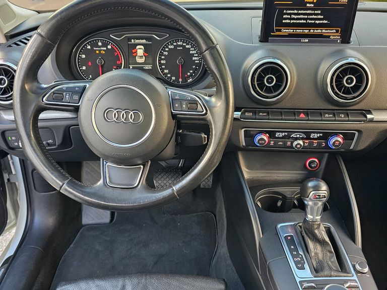 Audi A3 Sed.1.8/1.8 Ambit.16V TB FSI S-tronic