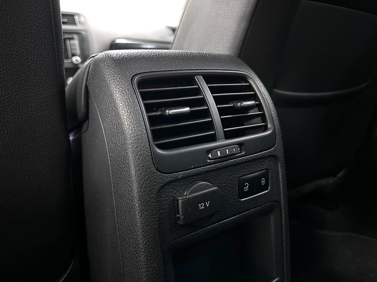 VolksWagen JETTA Comfortline 2.0 T.Flex 8V 4p Tipt.