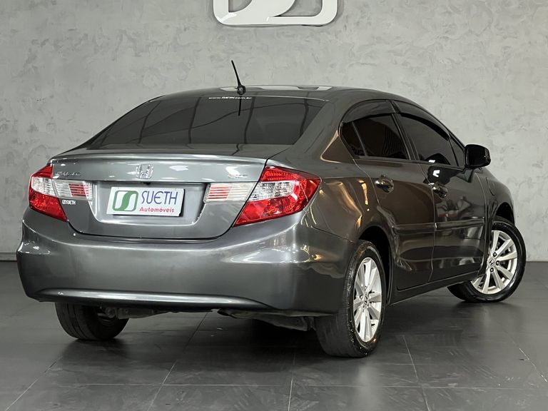 Honda Civic Sedan LXS 1.8/1.8 Flex 16V Aut. 4p