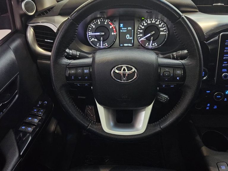 Toyota Hilux CD SRX 4x4 2.8 TDI 16V Diesel Aut.